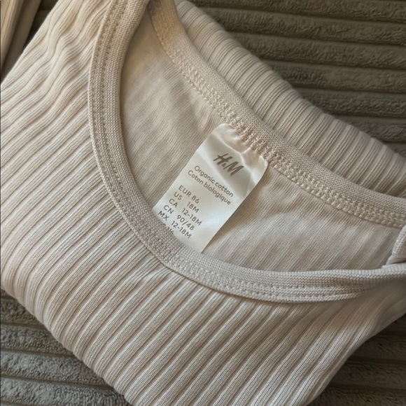 H&M Set - Picture 5 of 6